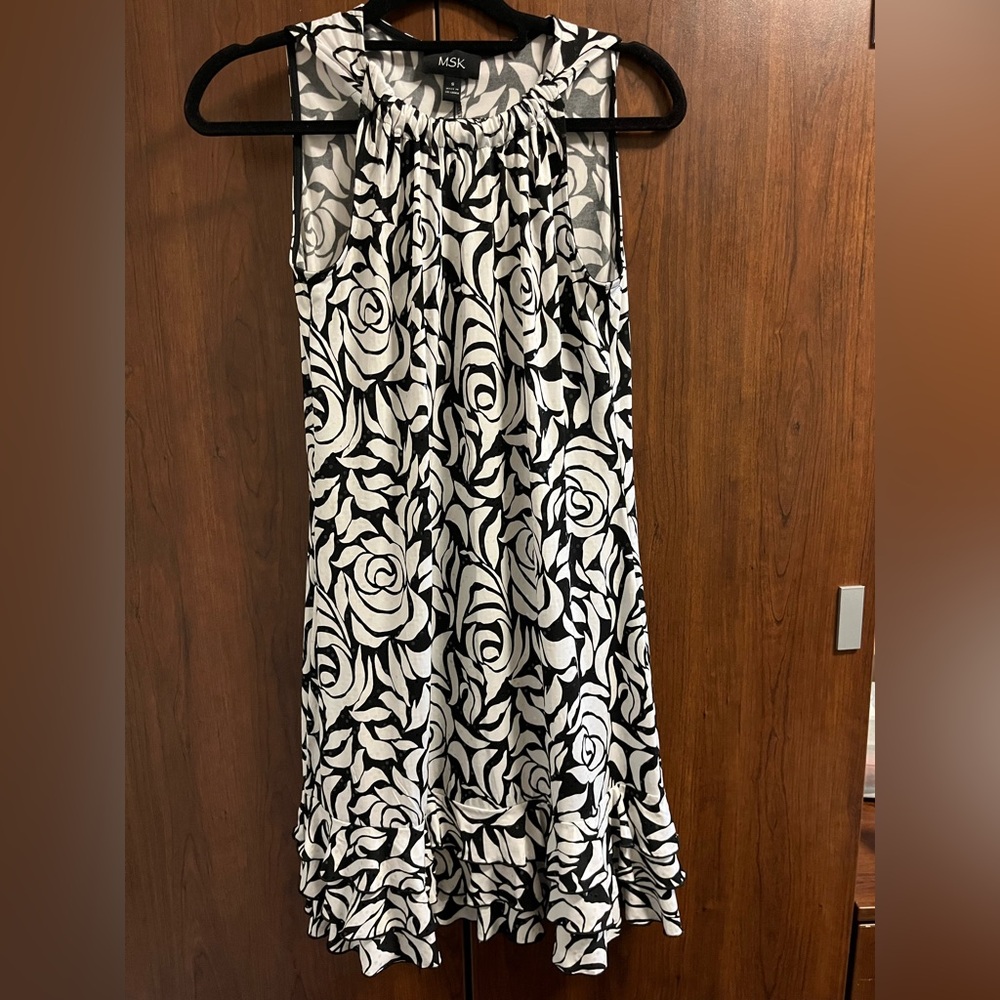 MSK Black and White Rose Pattern A-Line Dress